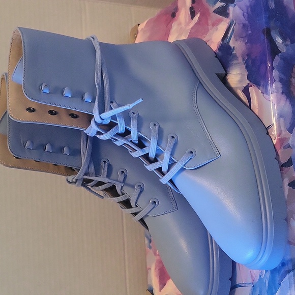 STUART WEITZMAN MCKENZEE BLUE LETHER  LACE-UP  ANKLE COMBAT BOOTS WOMANS SIZE 7B - Picture 4 of 11